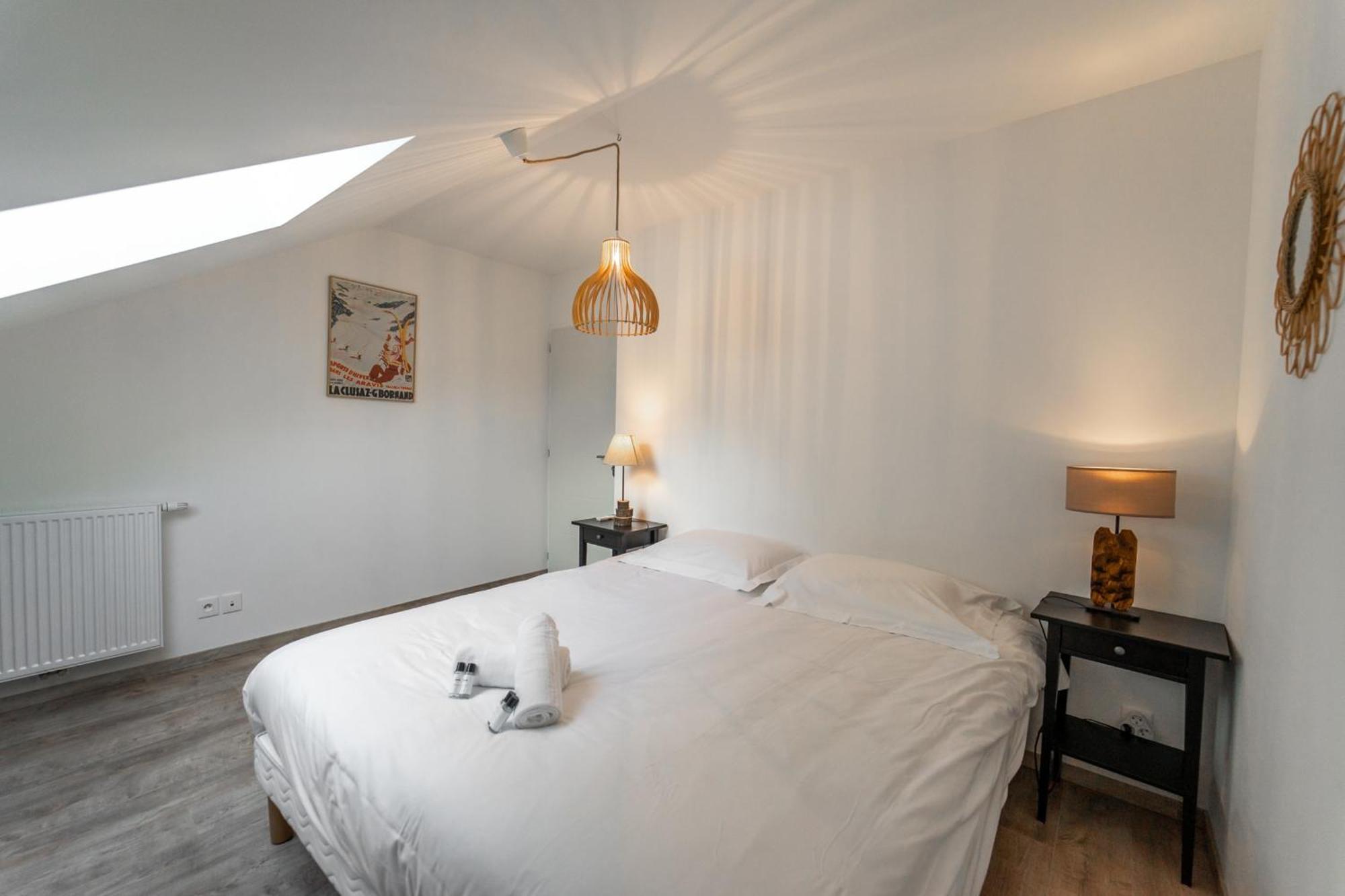 La Champanaise - 2 Bedroom Apartment 300M From Lake Annecy Duingt Buitenkant foto